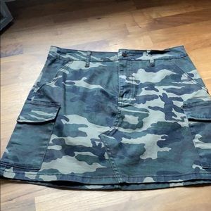 Cargo skirt